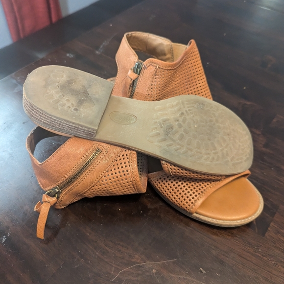 Sofft Nadira Women's Sandals, Cognac, 9.5 EUC - Picture 5 of 6